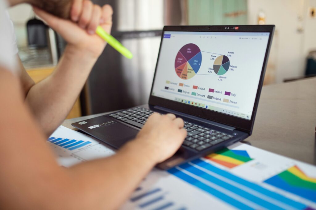 5 Essential Recruiting Metrics to Optimize Your Desk